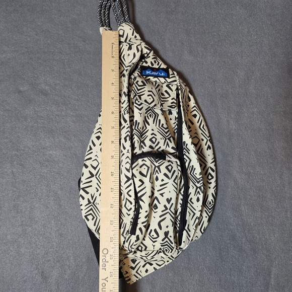 Kavu Mini Rope Bag Surf Eddy Pattern Crossbody Purse - Picture 8 of 9